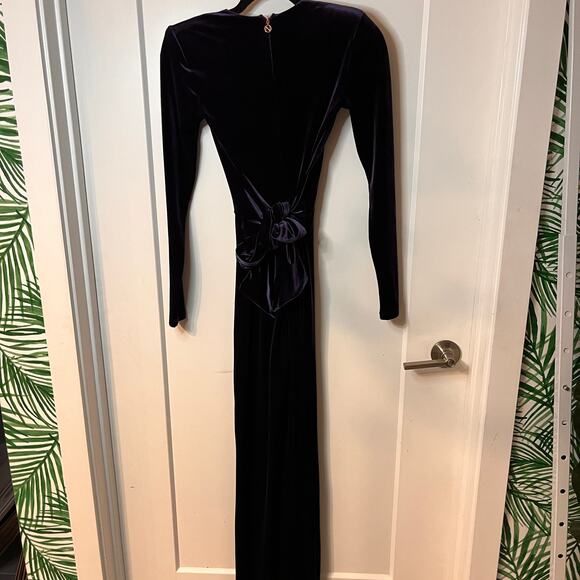 NWT Nookie Women's Navy Blue V-neckline Vamp Velvet Jumpsuit Size XS - Picture 5 of 11